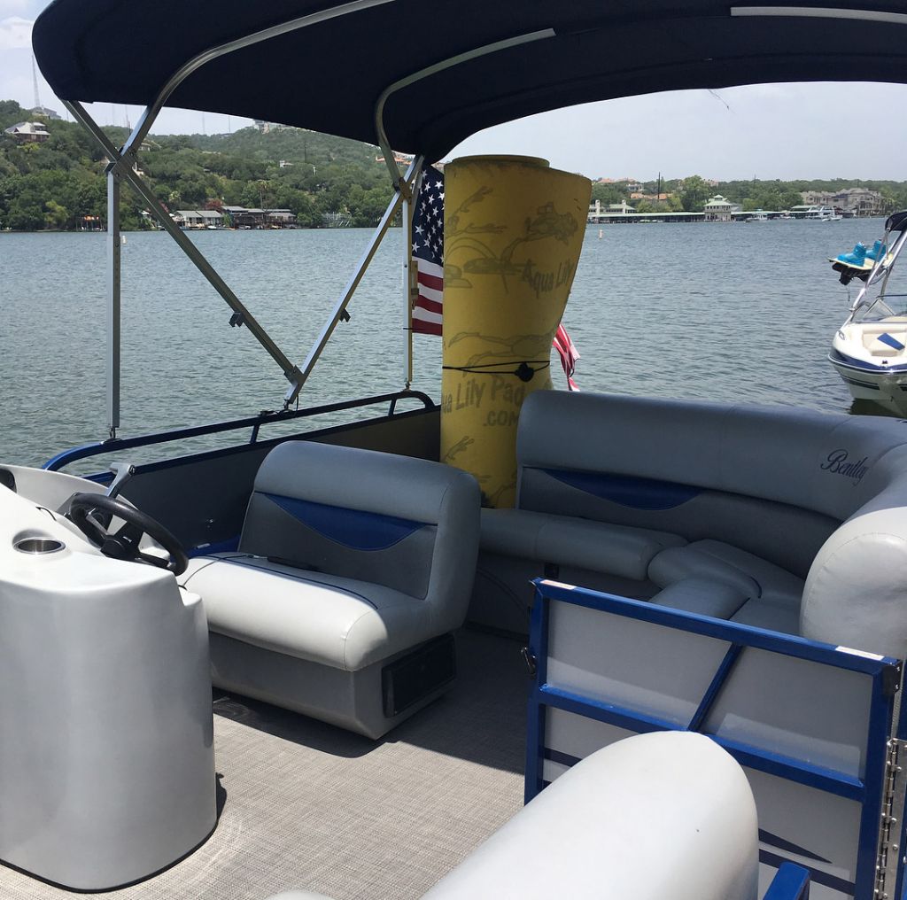 Boats - Austin Boat Rentals on Lake Austin & Lake Travis - Float On!